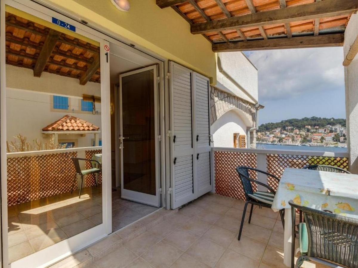 Apartments Joni Cikat Mali Lošinj Extérieur photo