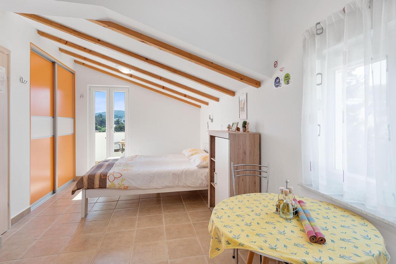 Apartments Joni Cikat Mali Lošinj Extérieur photo