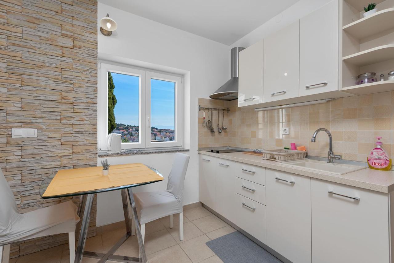 Apartments Joni Cikat Mali Lošinj Extérieur photo