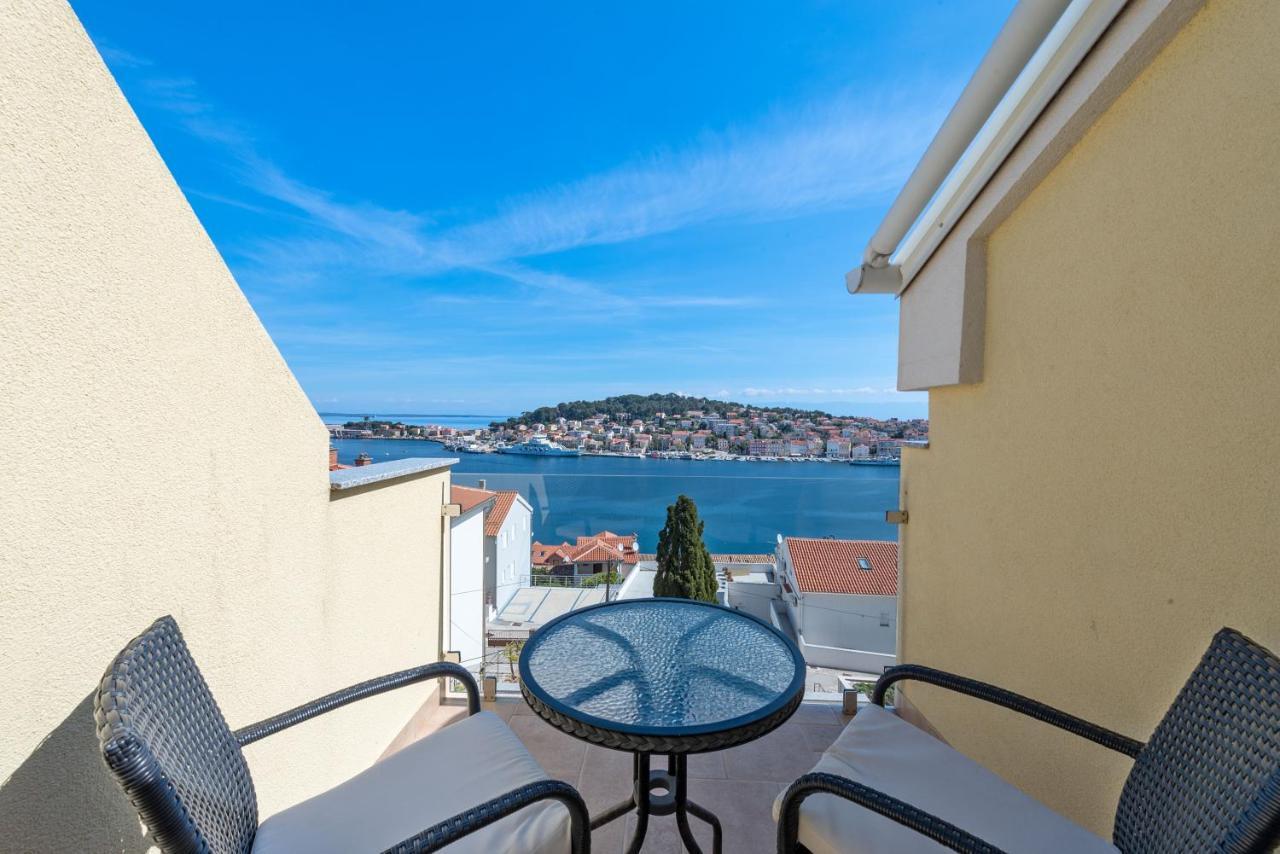 Apartments Joni Cikat Mali Lošinj Extérieur photo